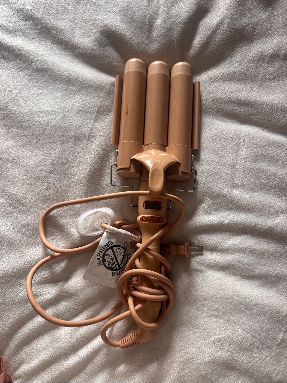 Triple-Barrel Hair Waver in Beige - Women Hair Tool